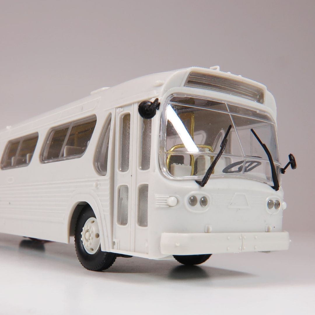 New Look Bus - Suburban