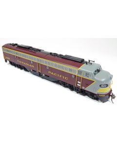 HO EMD E8A (DC/DCC/Sound): Canadian Pacific - Early Maroon: #1801