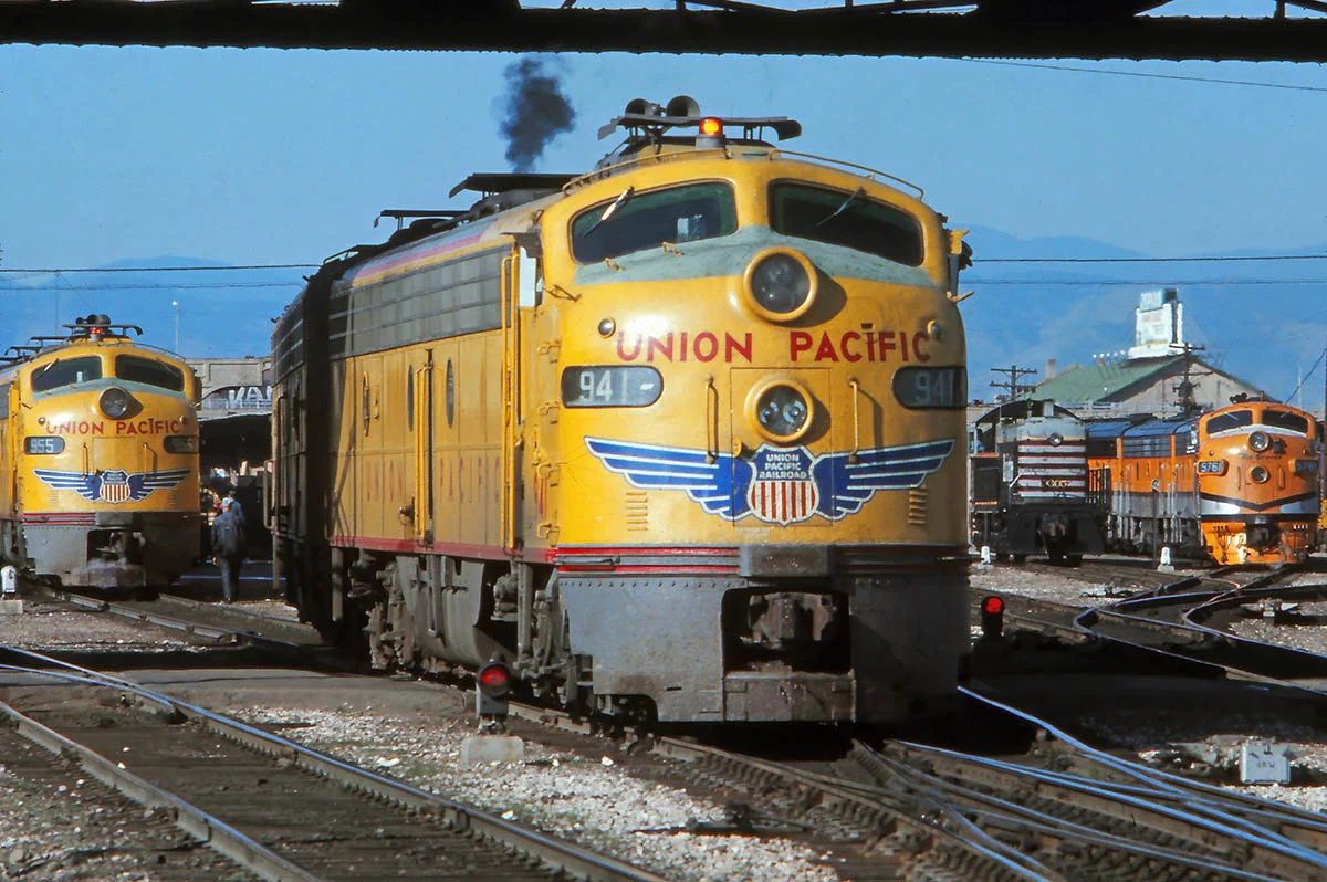 EMD E8 and E9 Masterclass - Rapido Trains Inc.